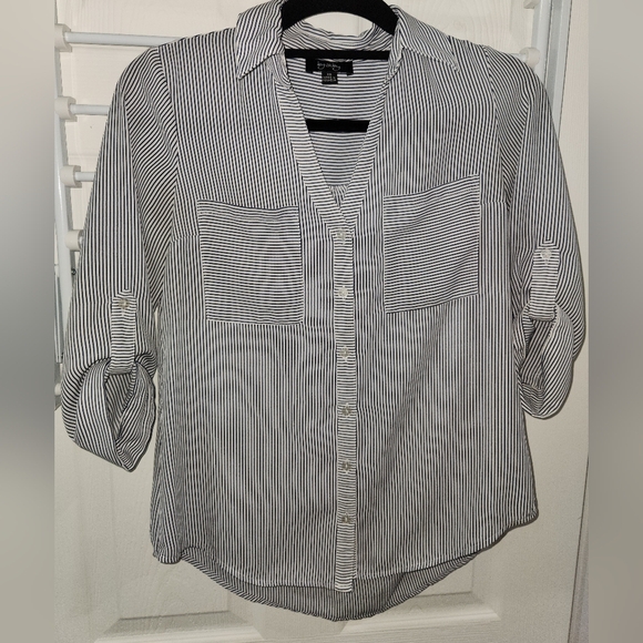 3/4 sleeve button up shirt - Picture 1 of 2